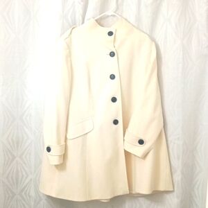 Tahari Arthur S. Levine Cream Colored A Line Peacoat.  Size 18 W.